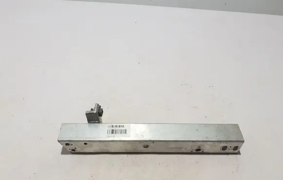 BMW i3 Front bumper cross member D6222077000
