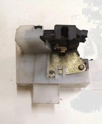 Renault Megane I Front door lock