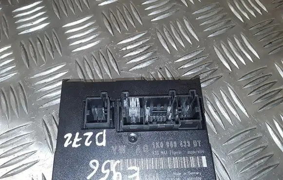 Volkswagen Tiguan Engine control unit/module 1k0959433bt 5dk00897702
