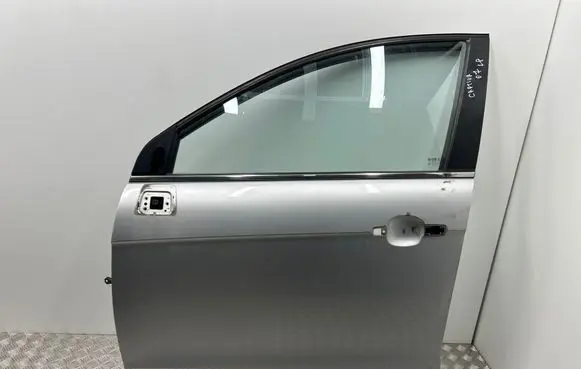 Chevrolet Captiva Front door