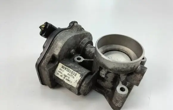 Ford C-MAX II Throttle body valve 4M5GEAF15