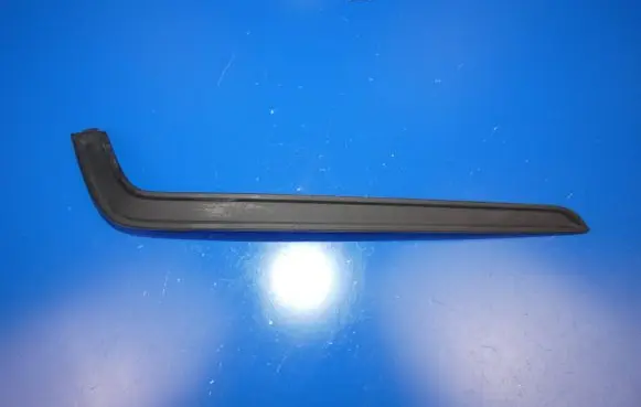 Volvo V60 Front bumper splitter molding 31455649
