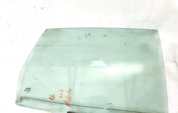 Nissan Almera Tino Rear door window glass