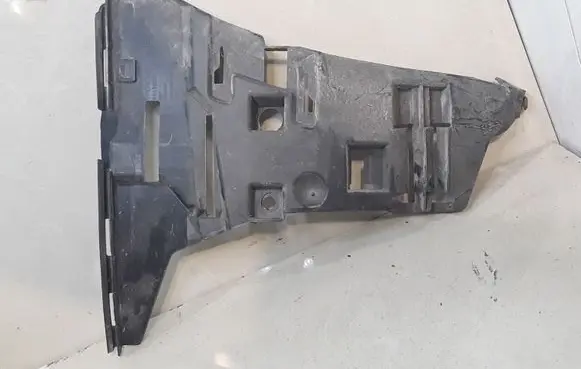 Volvo S60 Front bumper mounting bracket 09190303