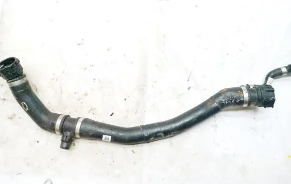 BMW 5 E39 Engine coolant pipe/hose 8635758