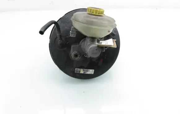 Volkswagen PASSAT B5 Brake booster 8D0612105G