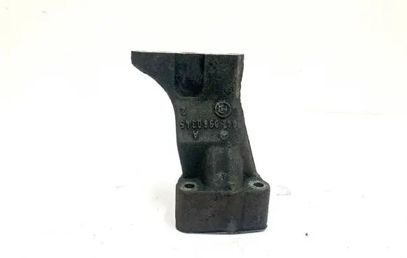 Mercedes-Benz Vito Viano W639 Engine mounting bracket A6420960345
