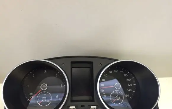 Volkswagen Golf VI Speedometer (instrument cluster) 5K0920972A