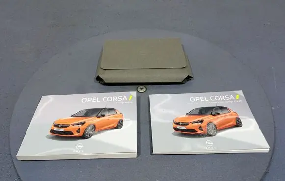 Chevrolet Corsa User manual 