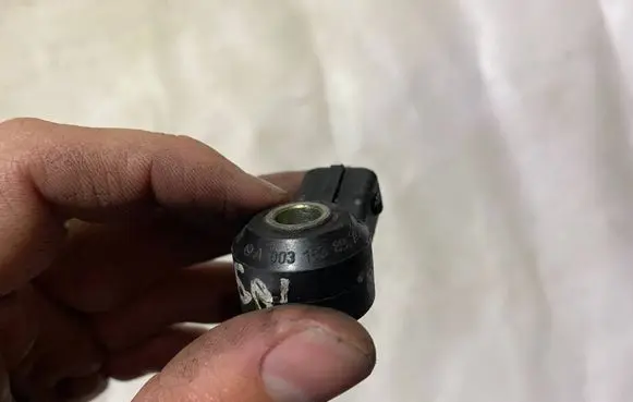 Mercedes-Benz A W168 Detonation knock sensor a0031538928 0031538928