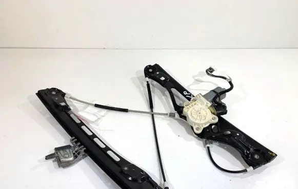 Mercedes-Benz E W211 Front door window regulator with motor A211820294