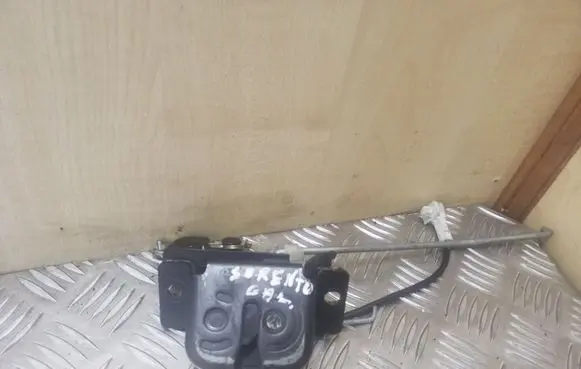 KIA Sorento Tailgate/trunk/boot lock/catch/latch