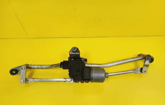 Audi A4 S4 B6 8E 8H Front wiper linkage and motor 8E1955119 0390241509