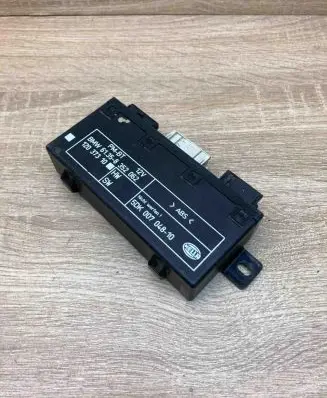 BMW 5 E39 Door control unit/module 8352062 5DK007048