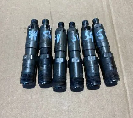 Mercedes-Benz E W124 Fuel injector 0000100551