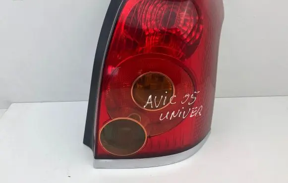 Toyota Avensis T250 Rear/tail lights