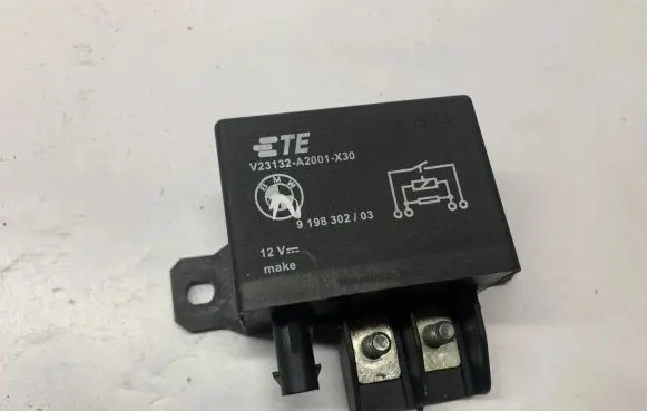 BMW X5 F15 Coolant fan relay 9198302