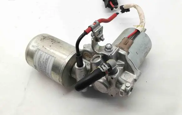 Toyota C-HR I Vacuum pump 4707047070