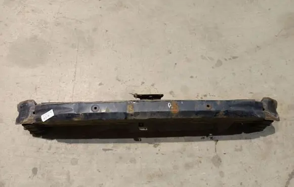 Honda FR-V Front bumper cross member