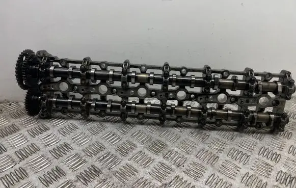 BMW 7 F01 F02 F03 F04 Camshaft 8509121 8509120 7800044