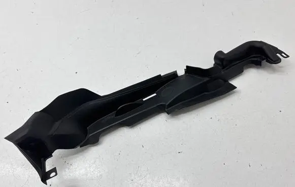 Audi A4 S4 B9 8W Fender end trim 8W0821170