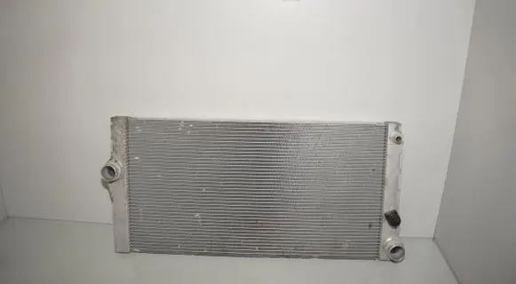 BMW 5 F10 F11 Coolant radiator 8509175 17118509175 7805627