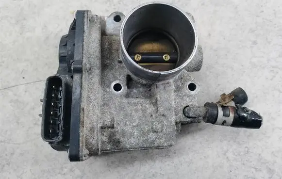 Mitsubishi Colt Throttle body valve MN195709