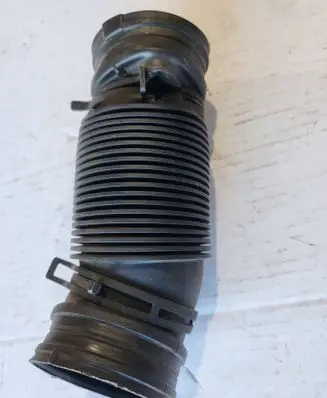 Air intake hose/pipe