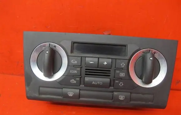 Audi A3 S3 8P Climate control unit 8P0820043H