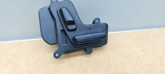Mercedes-Benz E W211 Seat control switch 2118211258