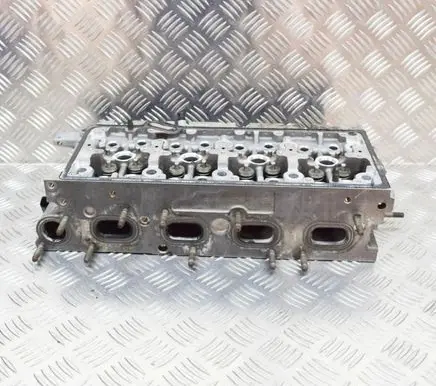 Audi Q3 8U Engine head 04L103044K