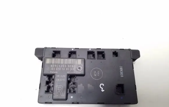 Mercedes-Benz C W203 Door control unit/module 2038201485