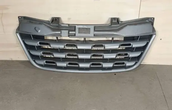 Renault Master III Front bumper upper radiator grill 0001045706