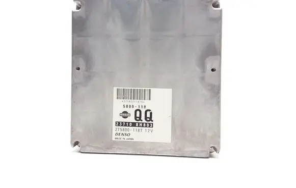 Nissan X-Trail T30 Engine control unit/module 237108H803 2758001187 5800118