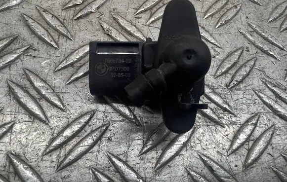 BMW 1 E81 E87 Air pressure sensor 7566784