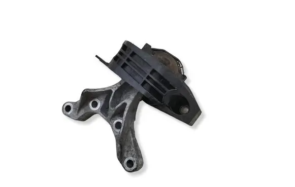 Peugeot 208 II Engine mount bracket 243444