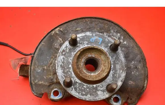 Mitsubishi Colt CZ3 Front wheel hub spindle knuckle 