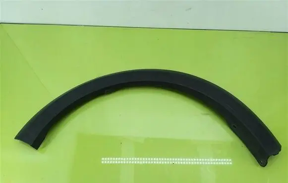 Dacia Sandero Front arch trim 8200526644