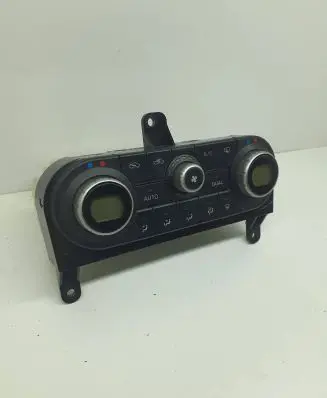 Nissan Qashqai Climate control unit 27500JD45B C7323 A02000A7707000