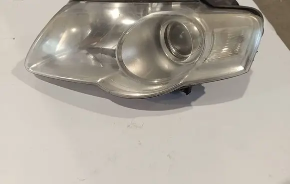 Volkswagen PASSAT B6 Headlight/headlamp 3C0941005Q