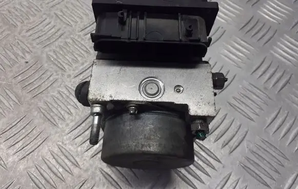 Nissan Almera Tino ABS Pump