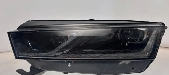 Skoda Octavia Mk4 Headlight/headlamp 5E4941015A K510255