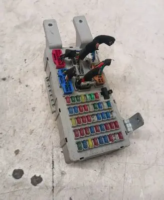 Hyundai Santa Fe Fuse box set 819502B400 DCC63R0576