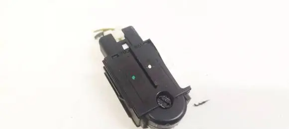 Toyota Yaris Headlight level height control switch