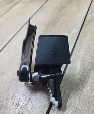 Mercedes-Benz E W212 Seat back rest lock catch A2129200406 061120140909