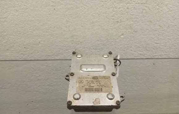 Headlight ballast module Xenon