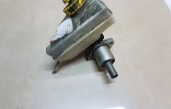 Ford Galaxy Brake fluid reservoir 