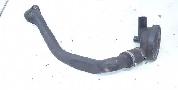 Volkswagen Golf III Breather/breather pipe/hose 028129101 028103491G