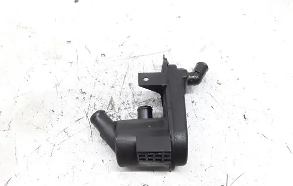Ford Focus Breather/breather pipe/hose XS4Q6A785AB