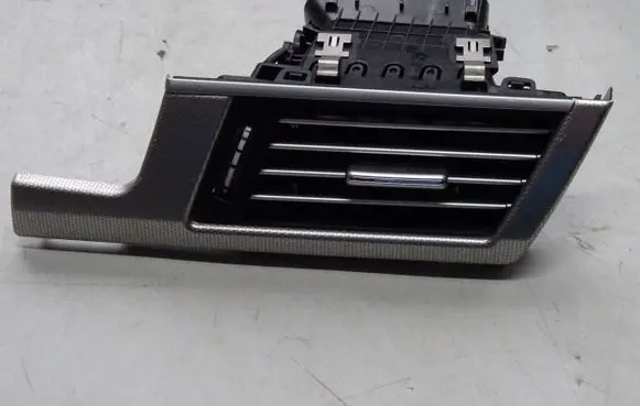 Mercedes-Benz E W212 Dashboard air vent grill cover trim A2128300254 2128300254 A2126802271